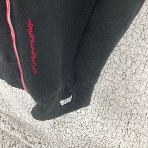 DRUNKNMUNKY Pullover Sweatshirt Mens 2XL Black Crew Hello Name Tag Y2K Thumbhole - Picture 6 of 14